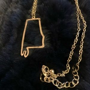 Gold Alabama necklace!